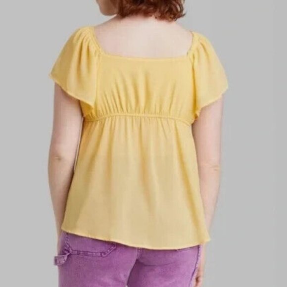 NWT Wild Fable Women's Fly Away Top Flutter Sleeve Keyhole Ruched Yellow Size M - Picture 2 of 6